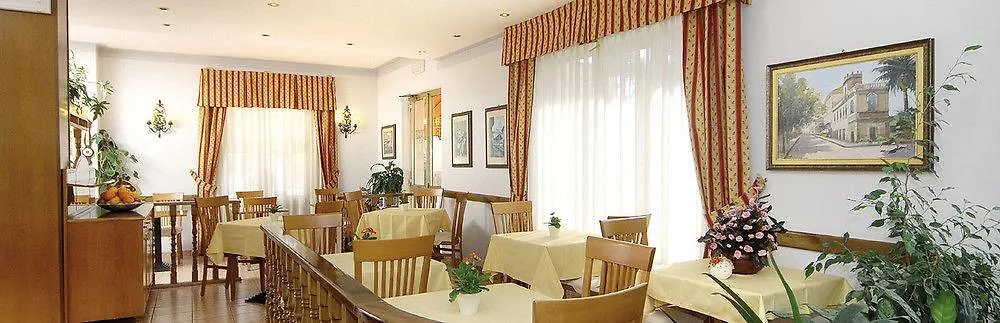 Albergo Savoia أوسبيداليتي 2*,  إيطاليا