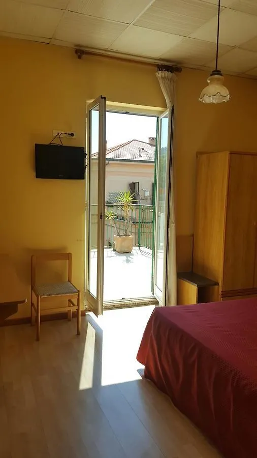 Albergo Savoia أوسبيداليتي فندق