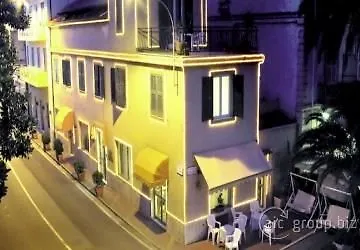Albergo Savoia أوسبيداليتي